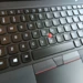 Dansk tastatur med Æ, Ø og Å og rød TrackPoint på Lenovo ThinkPad T14 G2